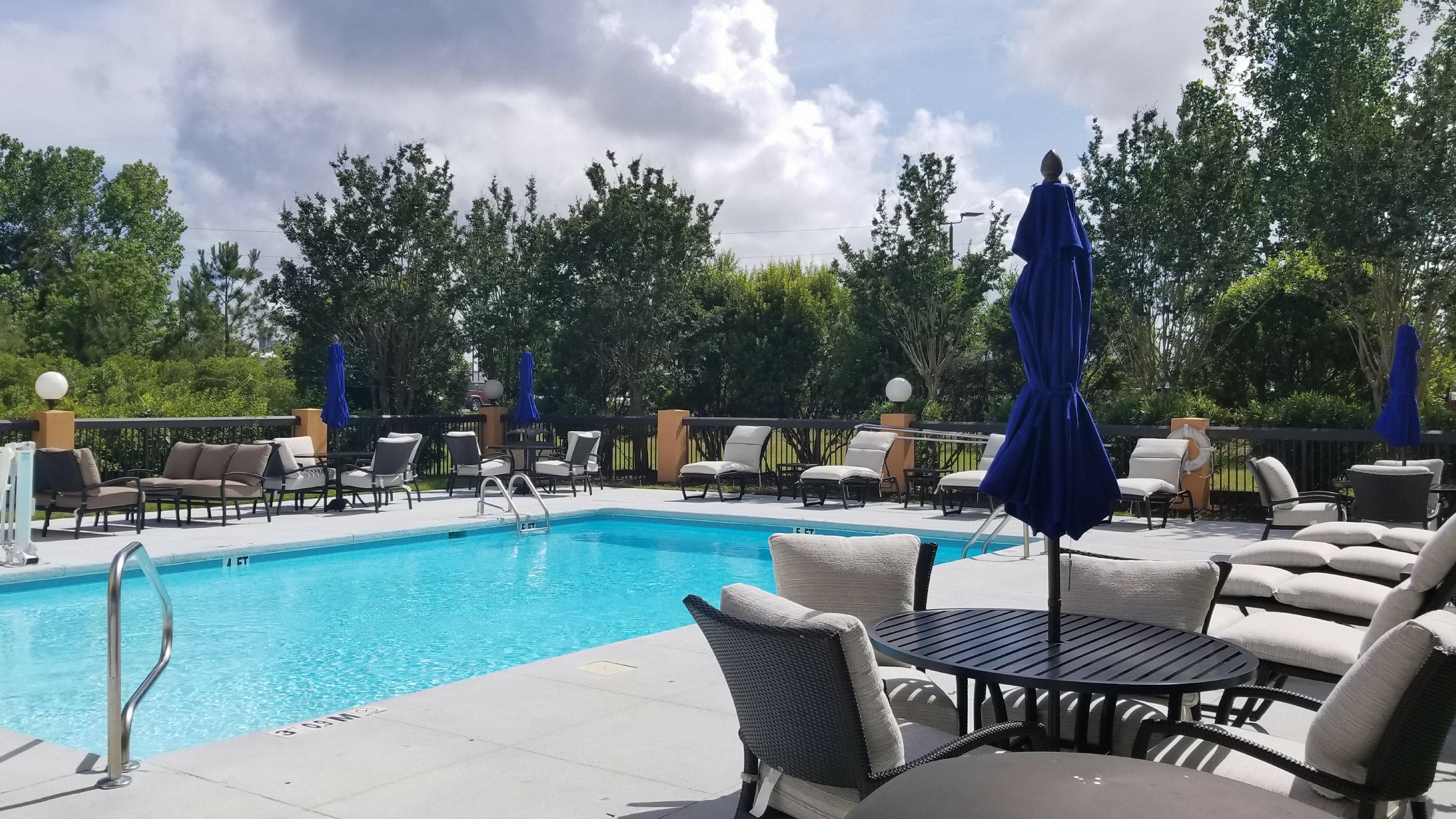 Holiday Inn Express & Suites Wilmington-University Center By Ihg Exterior foto
