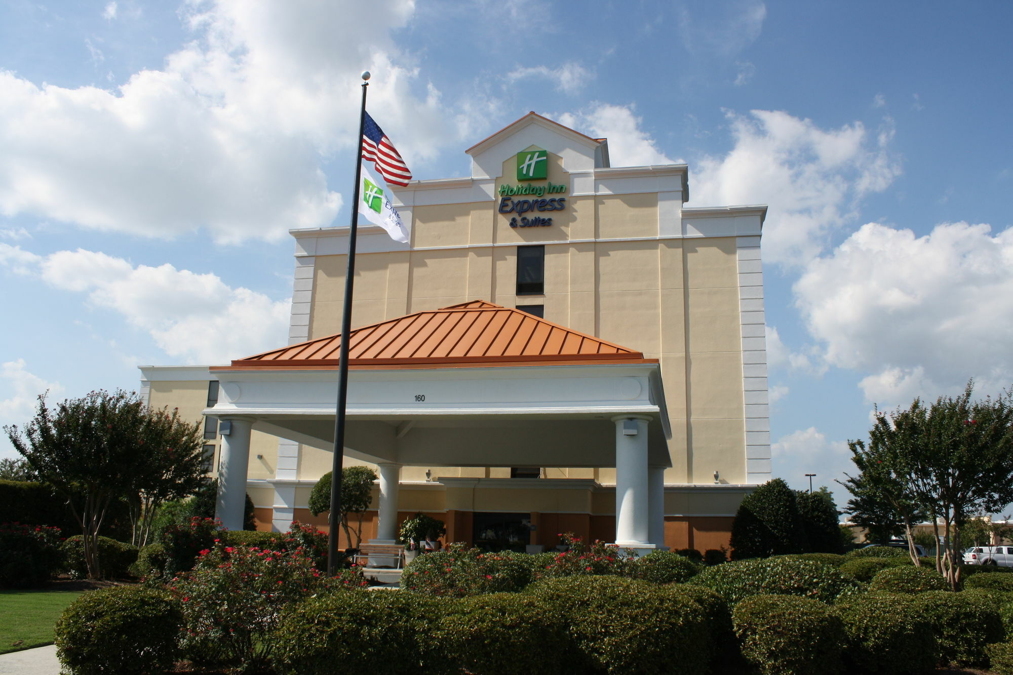 Holiday Inn Express & Suites Wilmington-University Center By Ihg Exterior foto